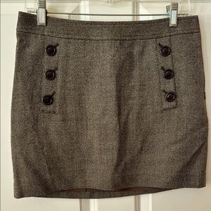 Banana Republic wool, lined, mini skirt. Size 4.
